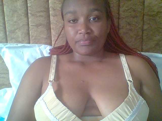 Hot-sexy-gurl live cam on BongaCams