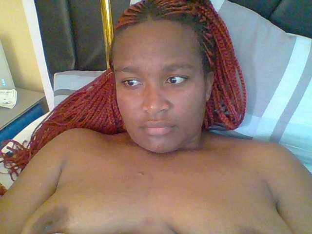 Hot-sexy-gurl live cam on BongaCams
