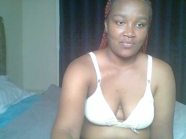 Hot-sexy-gurl live cam on BongaCams