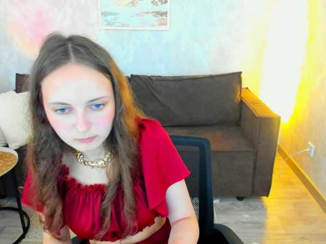 MilenaSparkle live cam preview