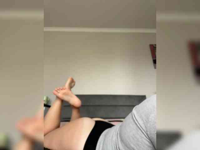 CherryBlisssss webcam