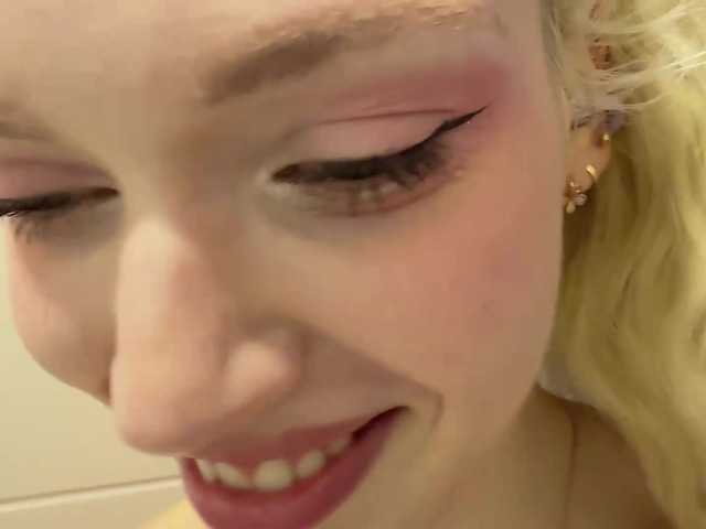 GayleneCessna webcam