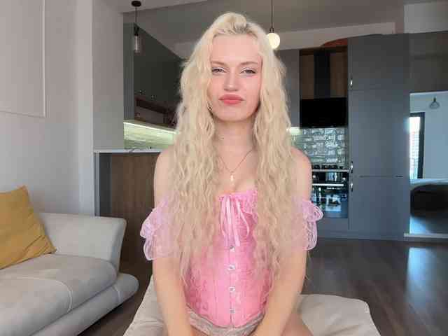 GayleneCessna webcam