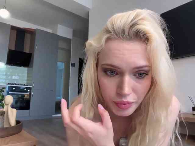 GayleneCessna webcam