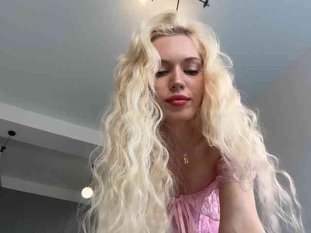 GayleneCessna webcam