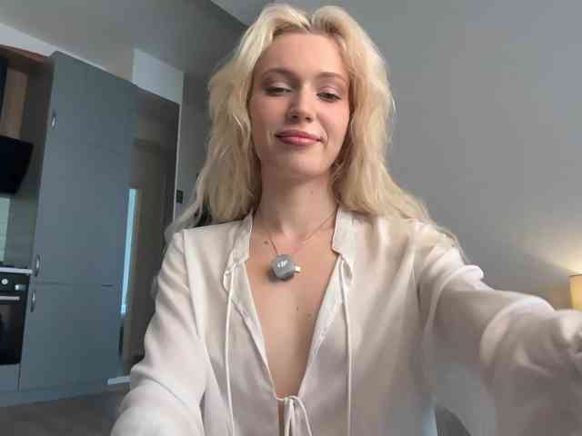 GayleneCessna webcam