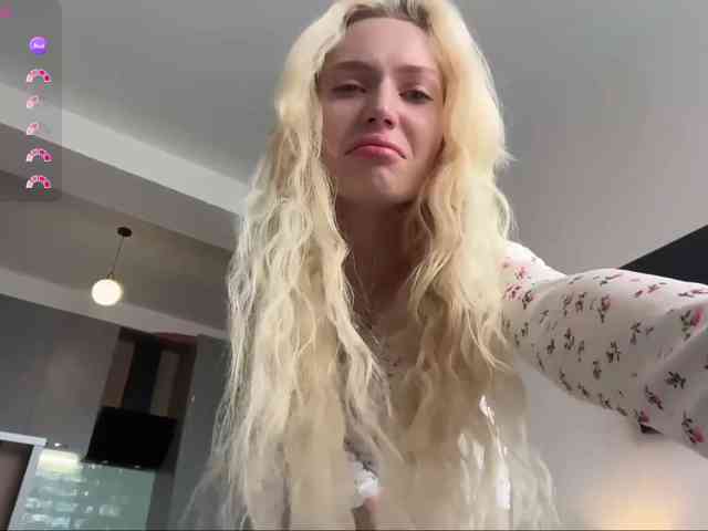 GayleneCessna webcam