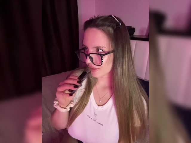 CrisKissa live cam on BongaCams