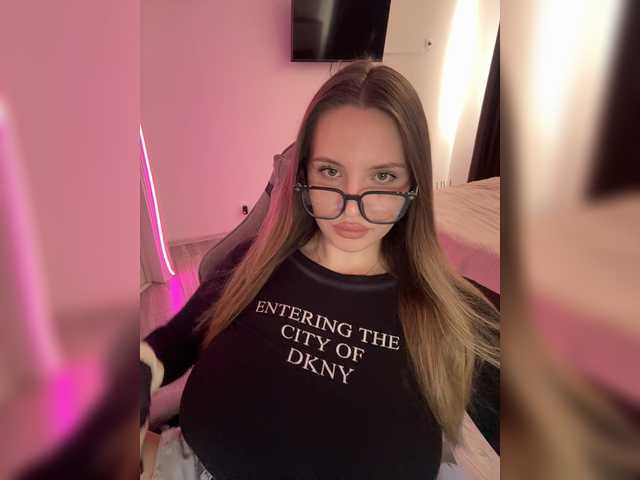 CrisKissa live cam on BongaCams