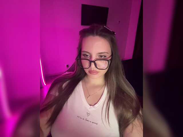 CrisKissa live cam on BongaCams