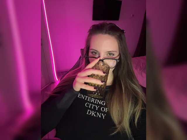 CrisKissa live cam on BongaCams