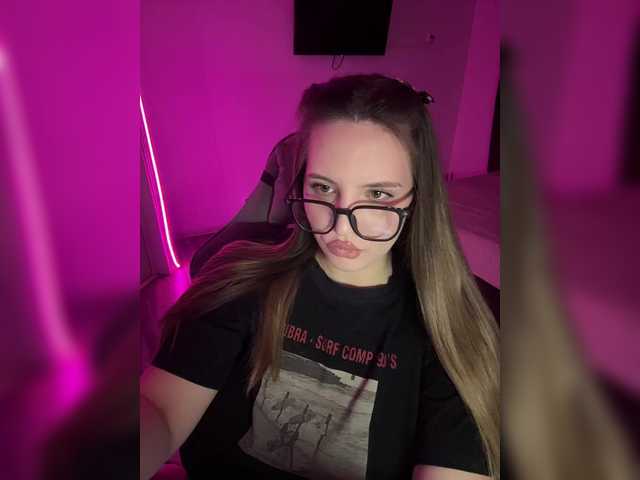 CrisKissa live cam on BongaCams