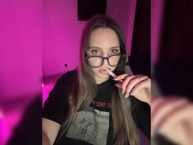 CrisKissa live cam on BongaCams