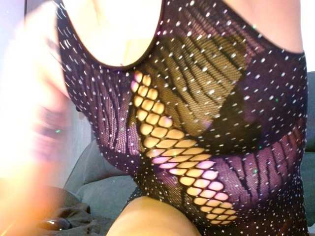StarCat-1 live cam on BongaCams