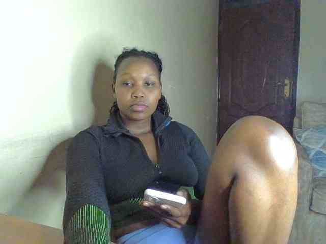 Iyannaamor webcam