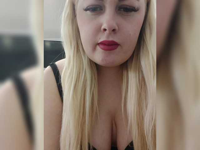 SexiBlondi live cam on BongaCams