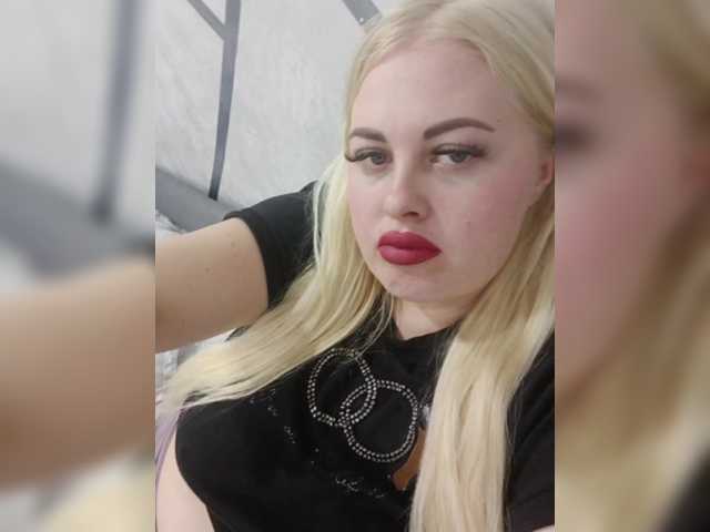 SexiBlondi live cam on BongaCams
