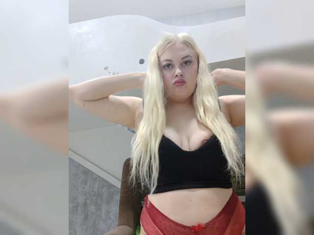SexiBlondi live cam on BongaCams