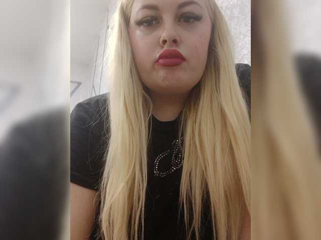 SexiBlondi live cam on BongaCams