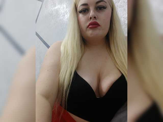 SexiBlondi live cam on BongaCams