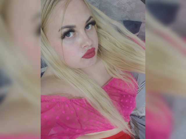 SexiBlondi live cam on BongaCams