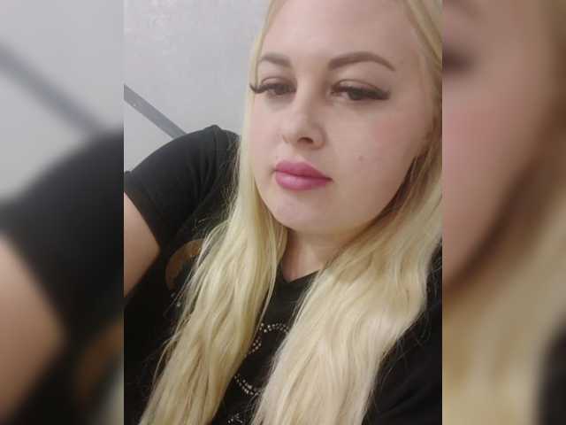 SexiBlondi live cam preview