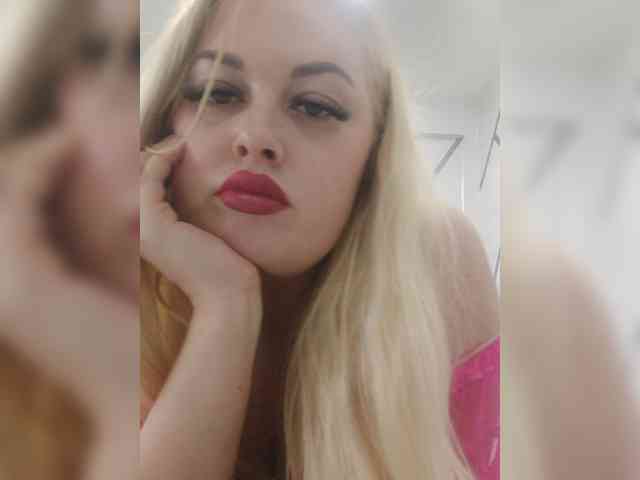 Модель: SexiBlondi