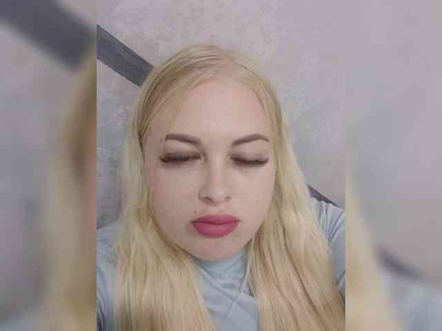 SexiBlondi webcam