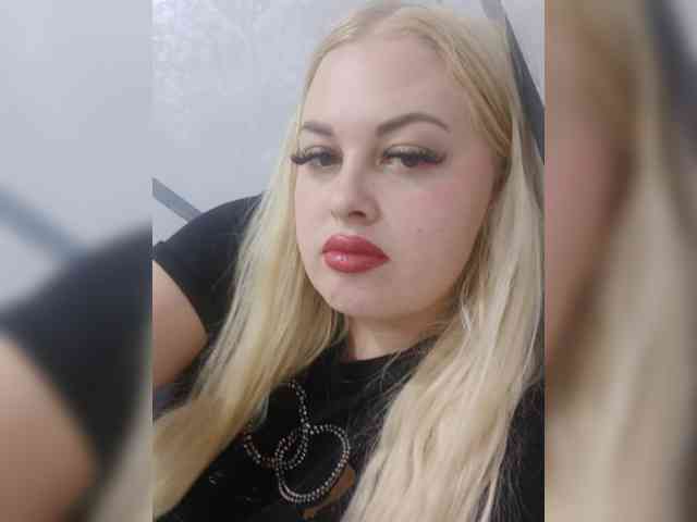 SexiBlondi webcam