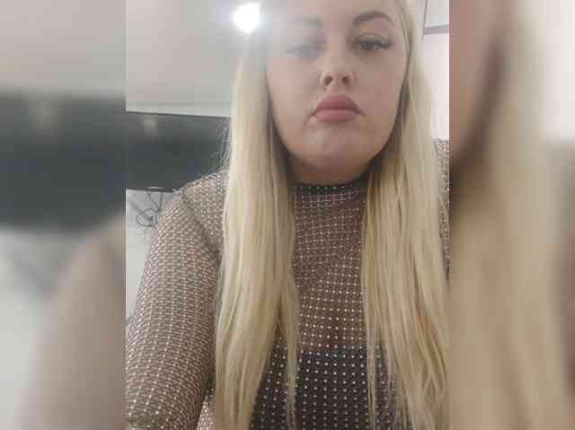 SexiBlondi webcam