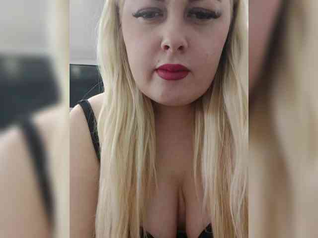 SexiBlondi webcam