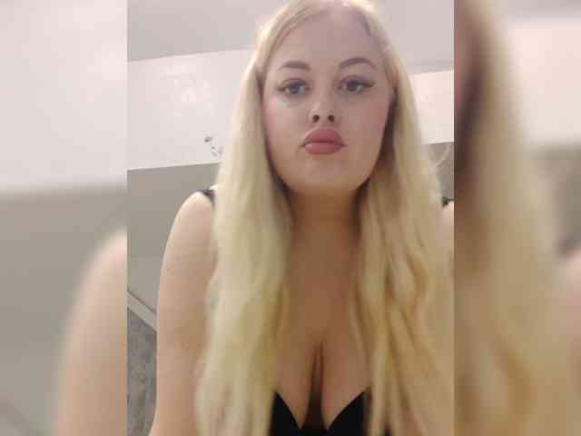 SexiBlondi webcam