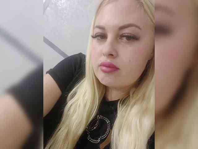 SexiBlondi webcam