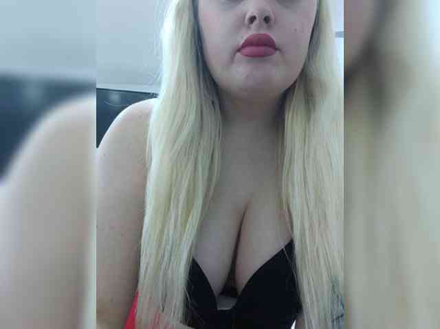 SexiBlondi webcam