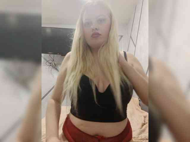 SexiBlondi webcam