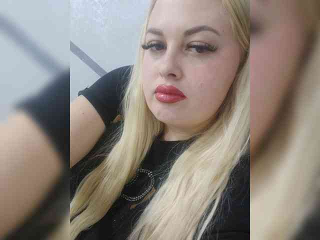 SexiBlondi webcam