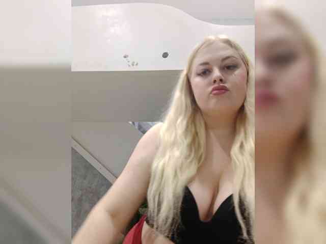 SexiBlondi webcam