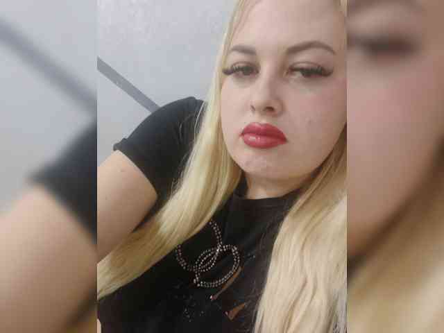 SexiBlondi webcam