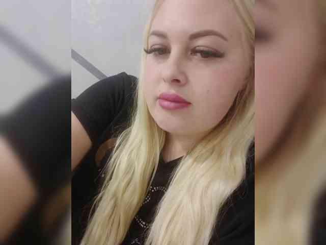 SexiBlondi webcam