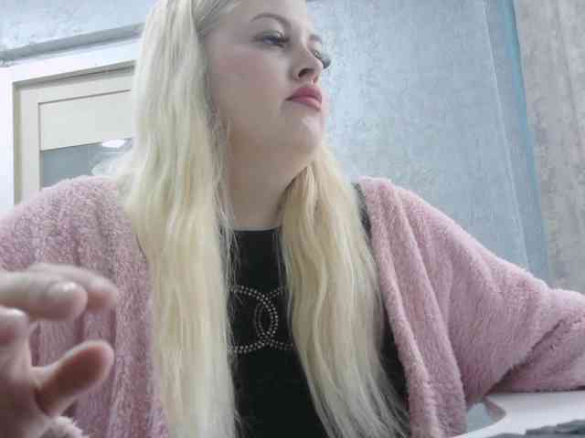 SexiBlondi webcam