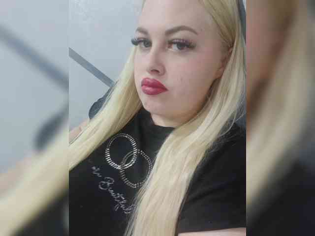 SexiBlondi webcam