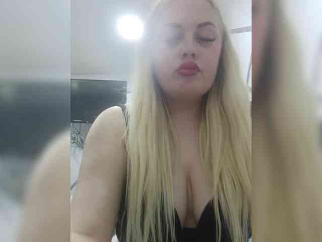 SexiBlondi webcam