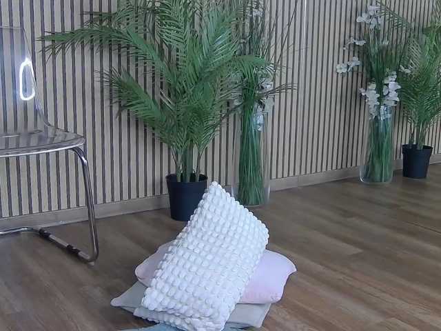 LolaEverly live cam on BongaCams