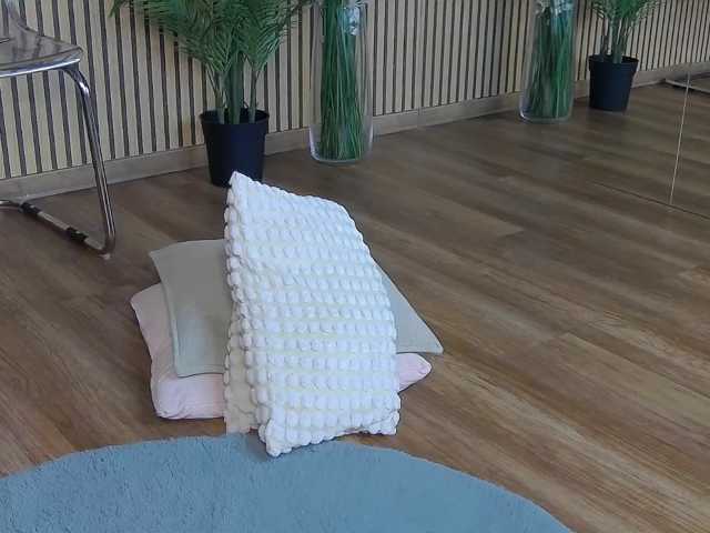 LolaEverly live cam on BongaCams