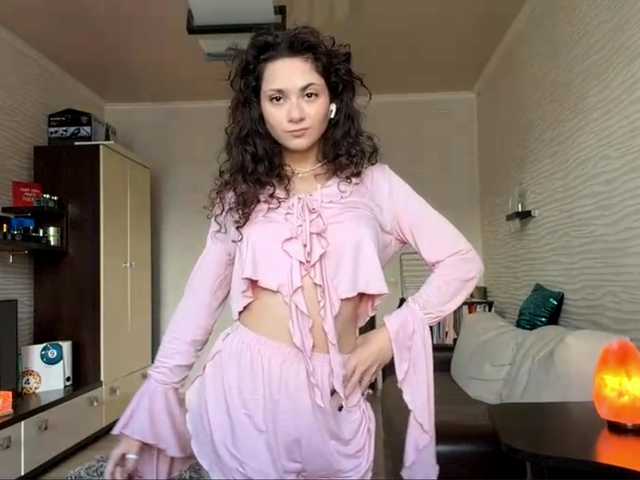 HyonKirker live cam on BongaCams