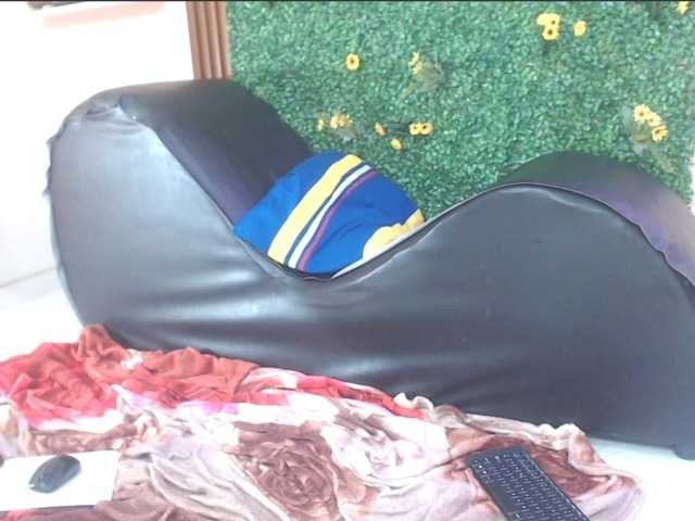corafuego18 live cam on BongaCams