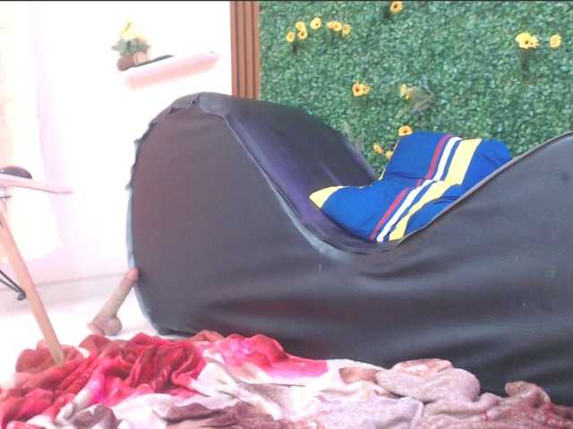 corafuego18 live cam on BongaCams