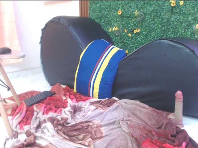 corafuego18 live cam on BongaCams
