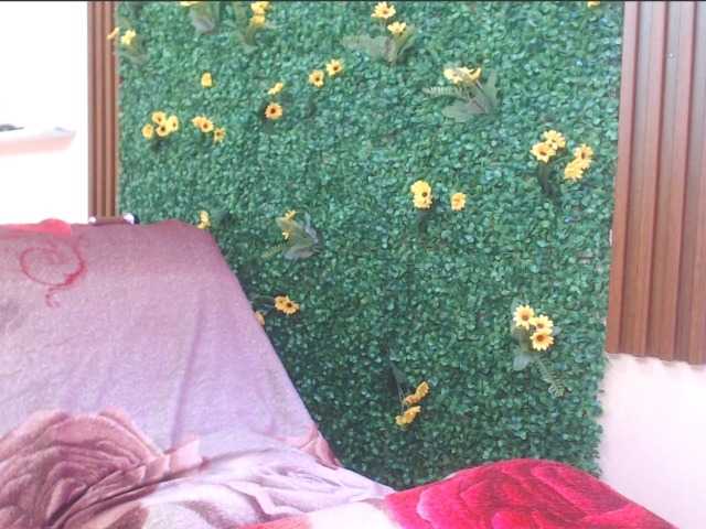 corafuego18 live cam on BongaCams