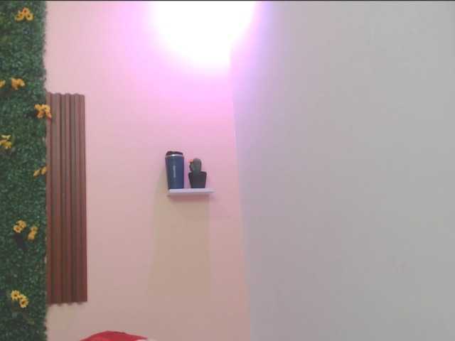 corafuego18 live cam on BongaCams